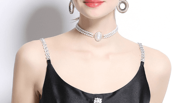 黒ドレス きらめきレトロ ビジューストラップ黒ドレス