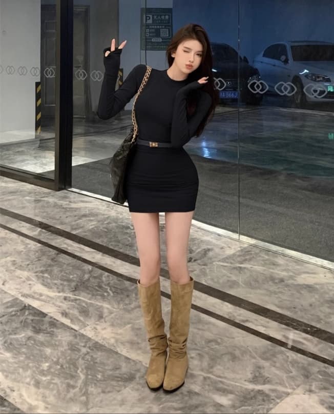 黒ドレス タートルネックリブ編みミニ黒ドレス