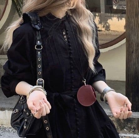 黒ドレス フリルカラーパフスリーブ黒ドレス