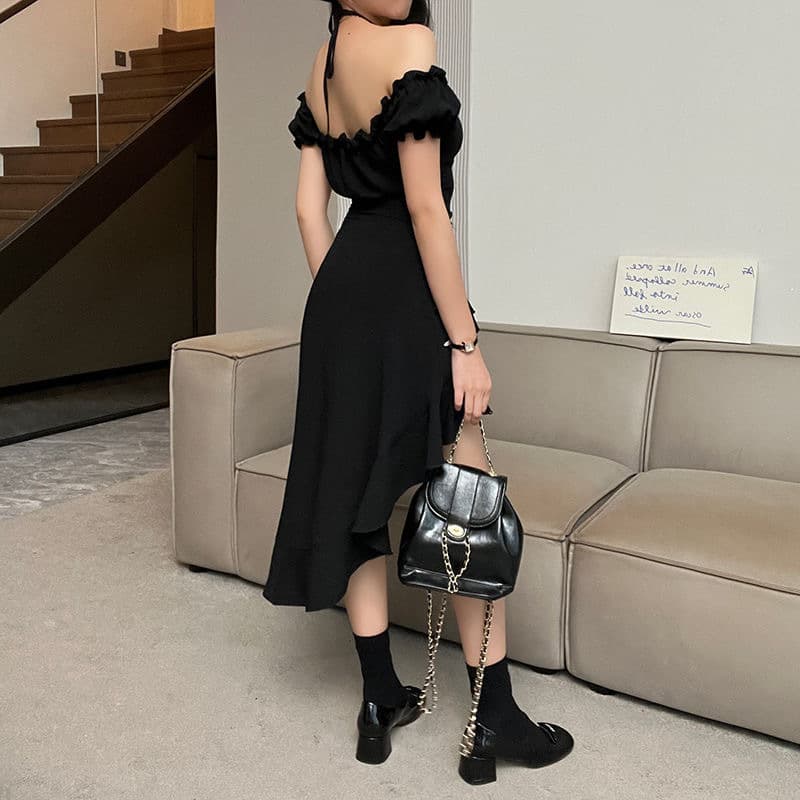 黒ドレス オフショルダーパフスリーブフリルテールミニドレス